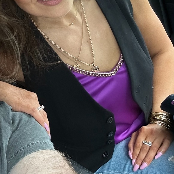 New๐ GENERATION LOVE v cut chain camisole - Picture 10 of 14